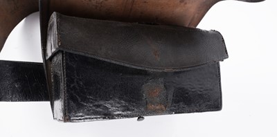 Lot 106 - A rare waist belt and clasp with cartouche box with badge