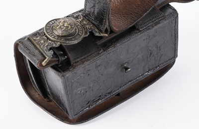 Lot 106 - A rare waist belt and clasp with cartouche box with badge