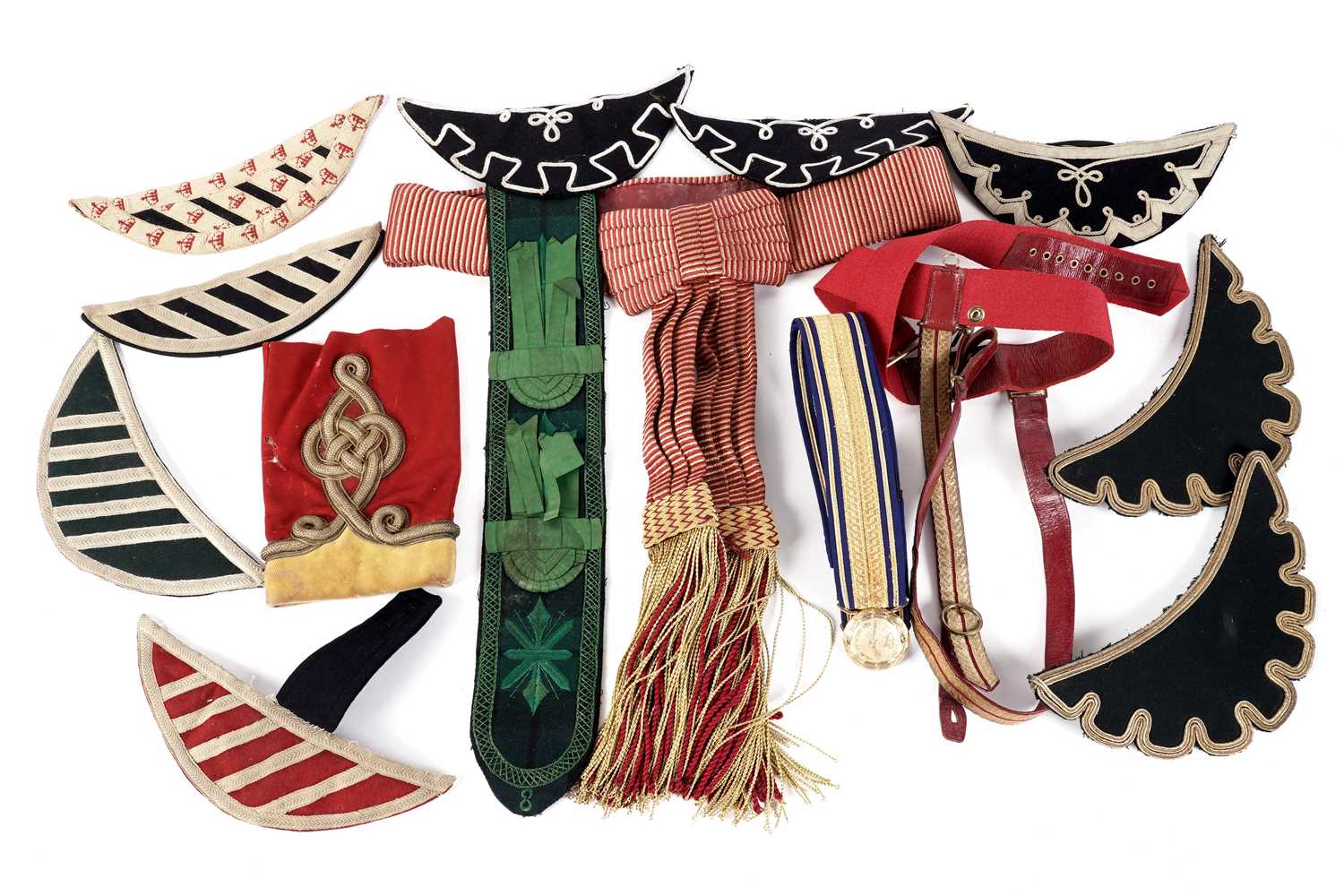 Lot 127 - A collection of uniform accessories