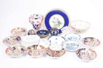 Lot 55 - Miscellaneous ceramics including: Worcester 'Three Flowers' and Thumb & Finger'