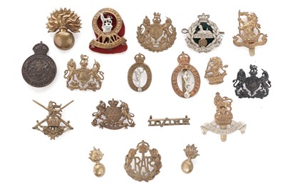 Lot 157 - A selection of military and other cap and other badges