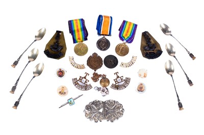 Lot 221 - A pair of First World War General Service medals; and other military items