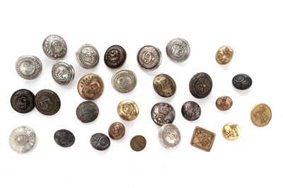 Lot 184 - Highland interest military buttons