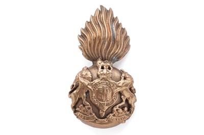 Lot 192 - Victorian Royal Scots Fusiliers Officers fur cap grenade badge