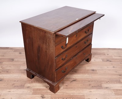 Lot 109 - A George III bachelor’s chest of drawers