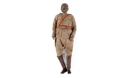 Lot 211 - An early 20th Century figure