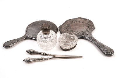 Lot 302 - A selection of silver dressing table items