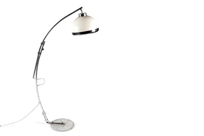 Lot 851 - A 1970’s Italian Arc floor lamp in the manner of Harvey Guzzini