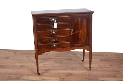 Lot 114 - An Edwardian mahogany cabinet