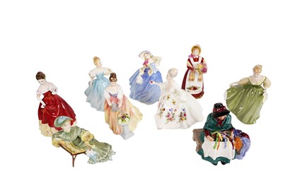 Lot 320 - A collection of Royal Doulton decorative ceramic figures