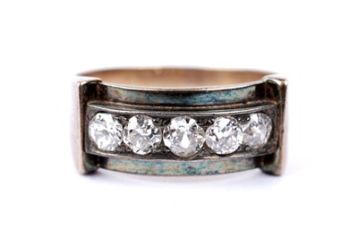 Lot 704 - A five stone diamond ring