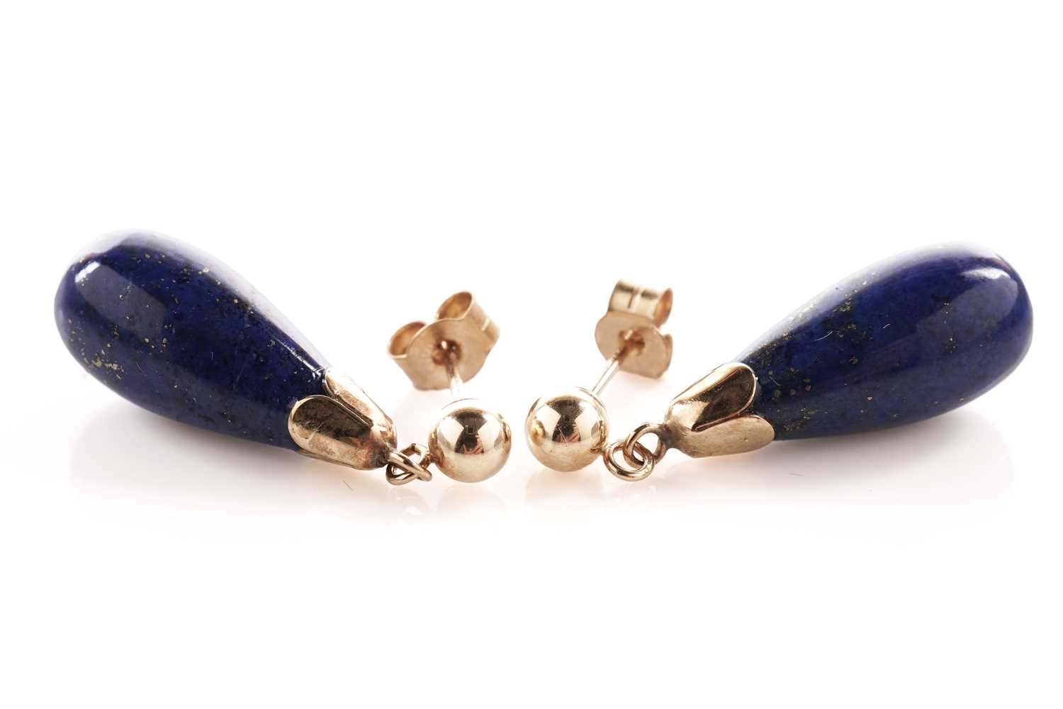 Lot 148 - A pair of lapis lazuli drop earrings