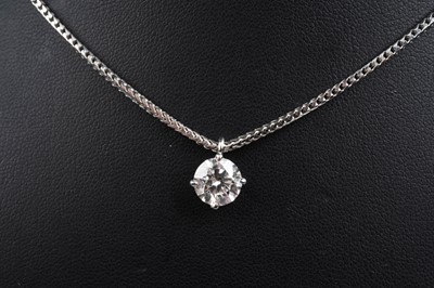 Lot 736 - A single stone solitaire diamond pendant