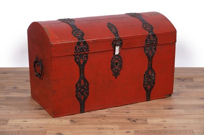 Lot 74 - A vintage Danish marriage trunk