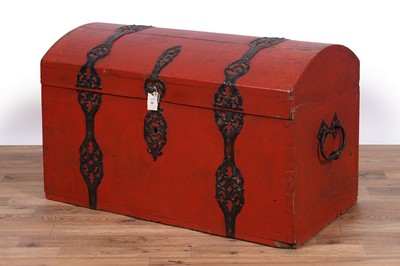 Lot 74 - A vintage Danish marriage trunk