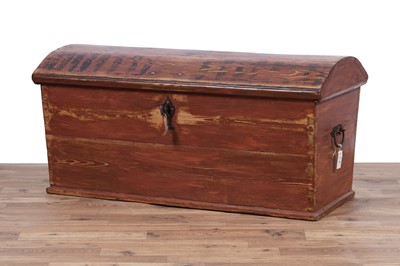 Lot 104 - A late 19th Century Scandinavian painted pine blanket box