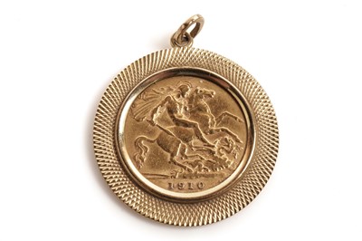 Lot 214 - An Edward VII gold half sovereign