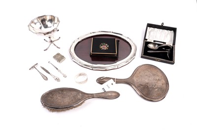 Lot 258 - A selection of silver and other accessories