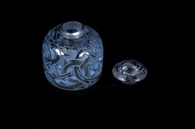 Lot 1019 - A Lalique Flacon Epines No2 scent bottle