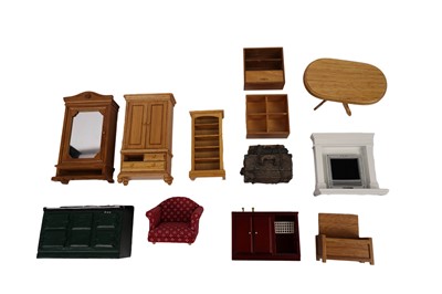 Lot 172 - A collection of modern doll’s house furniture