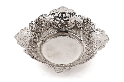 Lot 346 - An Edwardian silver bon-bon dish