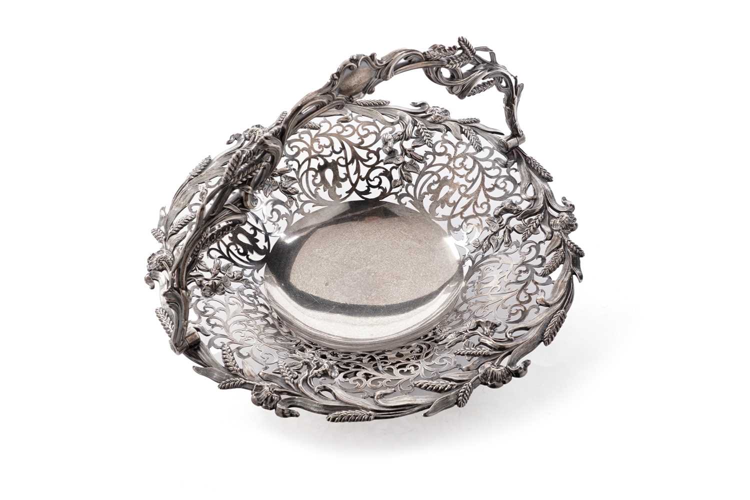 Lot 70 - A Victorian silver basket