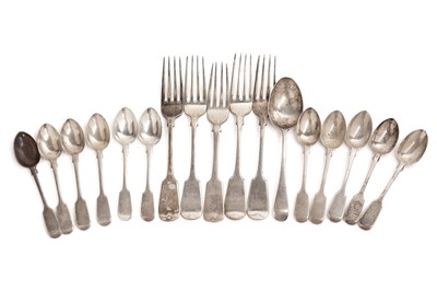 Lot 365 - A selection of silver and plated cutlery