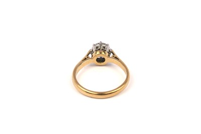 Lot 751 - A single stone diamond ring