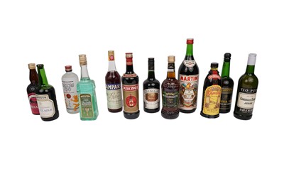 Lot 813 - A collection of spirits