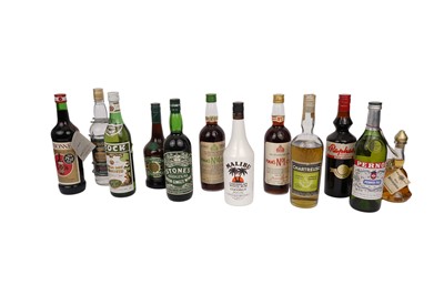 Lot 816 - A collection of spirits