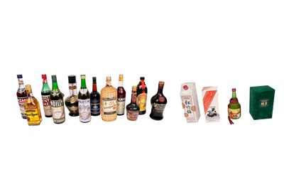 Lot 817 - A collection of spirits