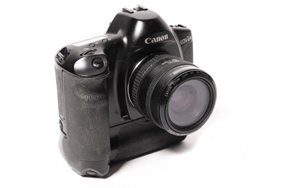 Lot 859 - A Canon EOS-1N