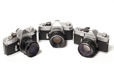 Lot 880 - Minolta SLR cameras