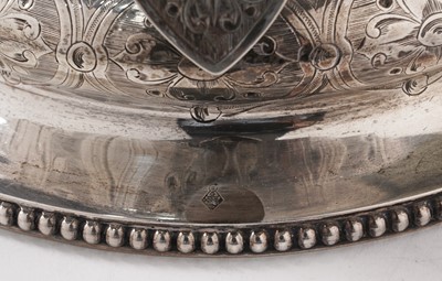 Lot 171 - A Victorian silver flagon with a cylindrical body