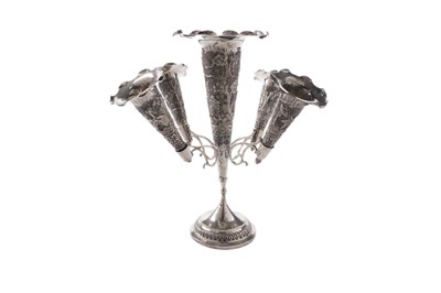 Lot 60 - An early 20th century Indian silver épergne