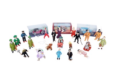 Lot 345 - A collection of mostly loose unboxed Tintin figures and vehicles