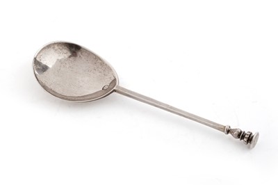 Lot 204 - A Charles I silver seal top spoon