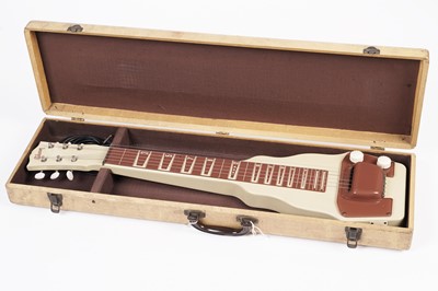 Lot 132 - A Gibson BR-9 lap steel guitar and case