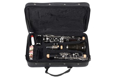 Lot 12 - A Boosey and Hawkes '77' clarinet