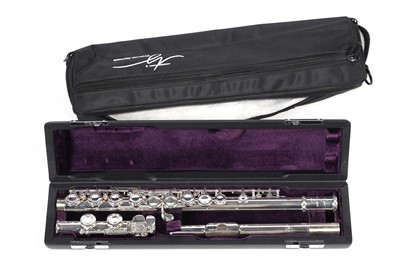 Lot 7 - A Trevor James 5XE silver plated flute