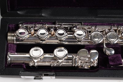 Lot 7 - A Trevor James 5XE silver plated flute