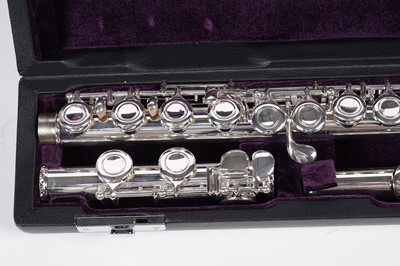 Lot 7 - A Trevor James 5XE silver plated flute