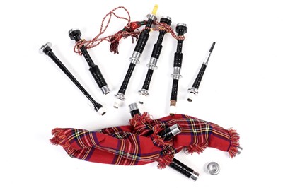 Lot 42 - A set of Scottish bagpipes