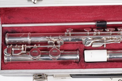 Lot 8 - A Boosey and Hawkes 78 flute