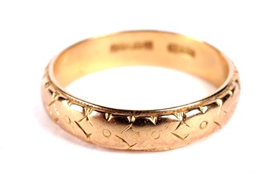 Lot 2 - A 22ct yellow gold wedding band