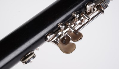 Lot 16 - A Howarth London oboe