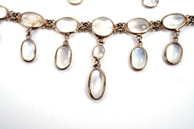 Lot 763 - Moonstone set jewellery