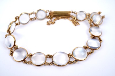 Lot 763 - Moonstone set jewellery