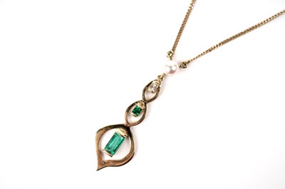 Lot 770 - An emerald, diamond and cultured pearl pendant