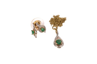 Lot 27 - An emerald and diamond pendant and earrings